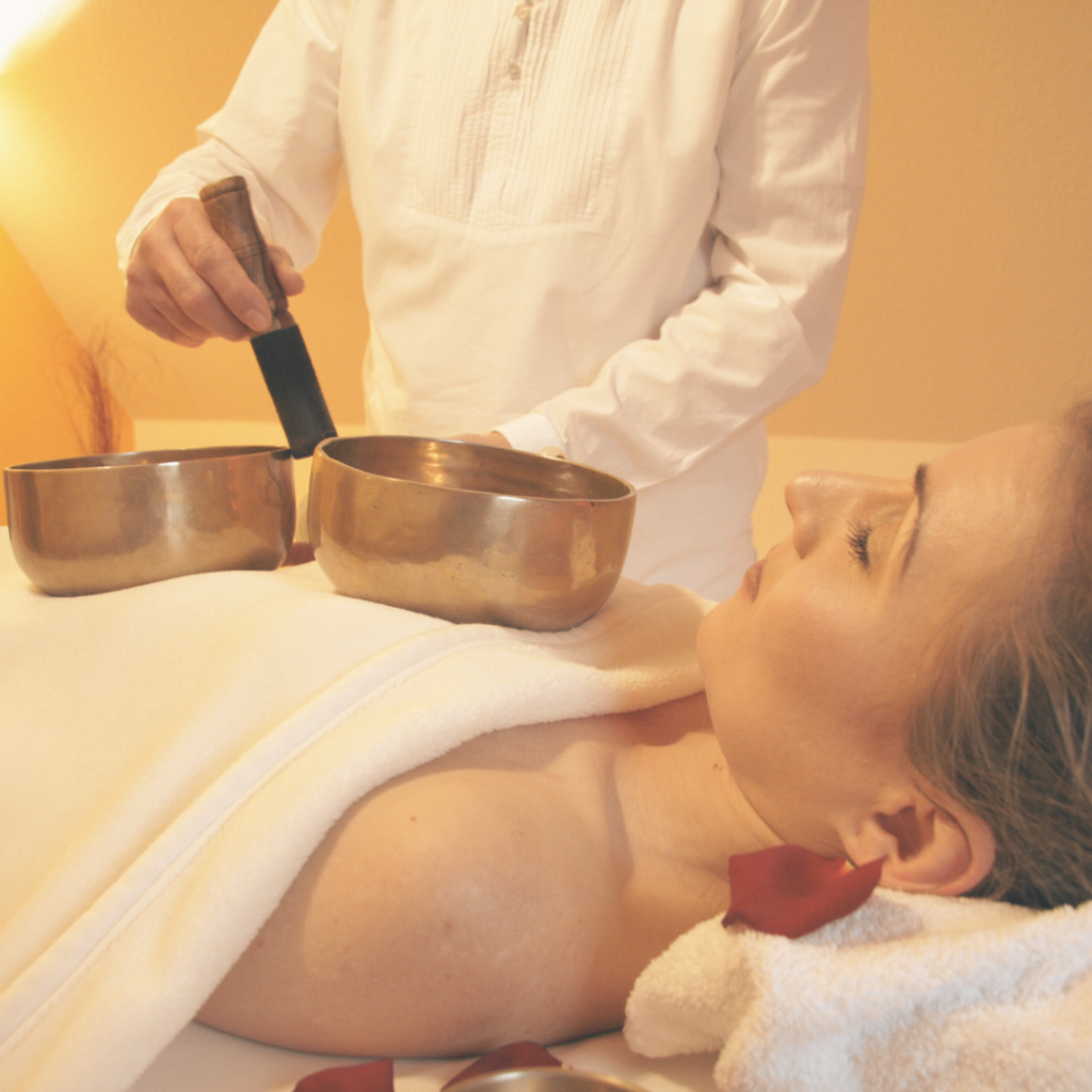 Massage sonore aux bols chantants