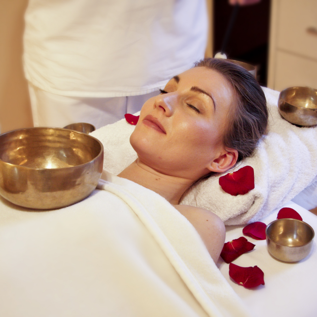 Massage sonore aux bols chantants